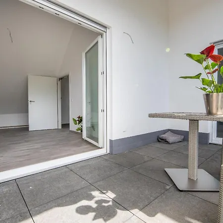 Moeblierte Penthaus 公寓