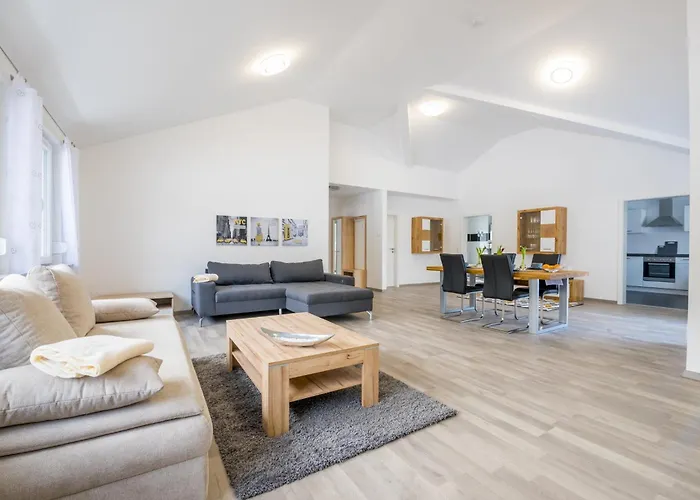 Διαμέρισμα Moeblierte Penthaus